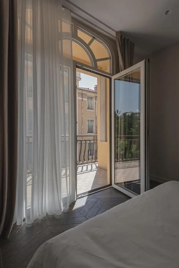 2 Bedroom Apartment Next To Monaco Beausoleil